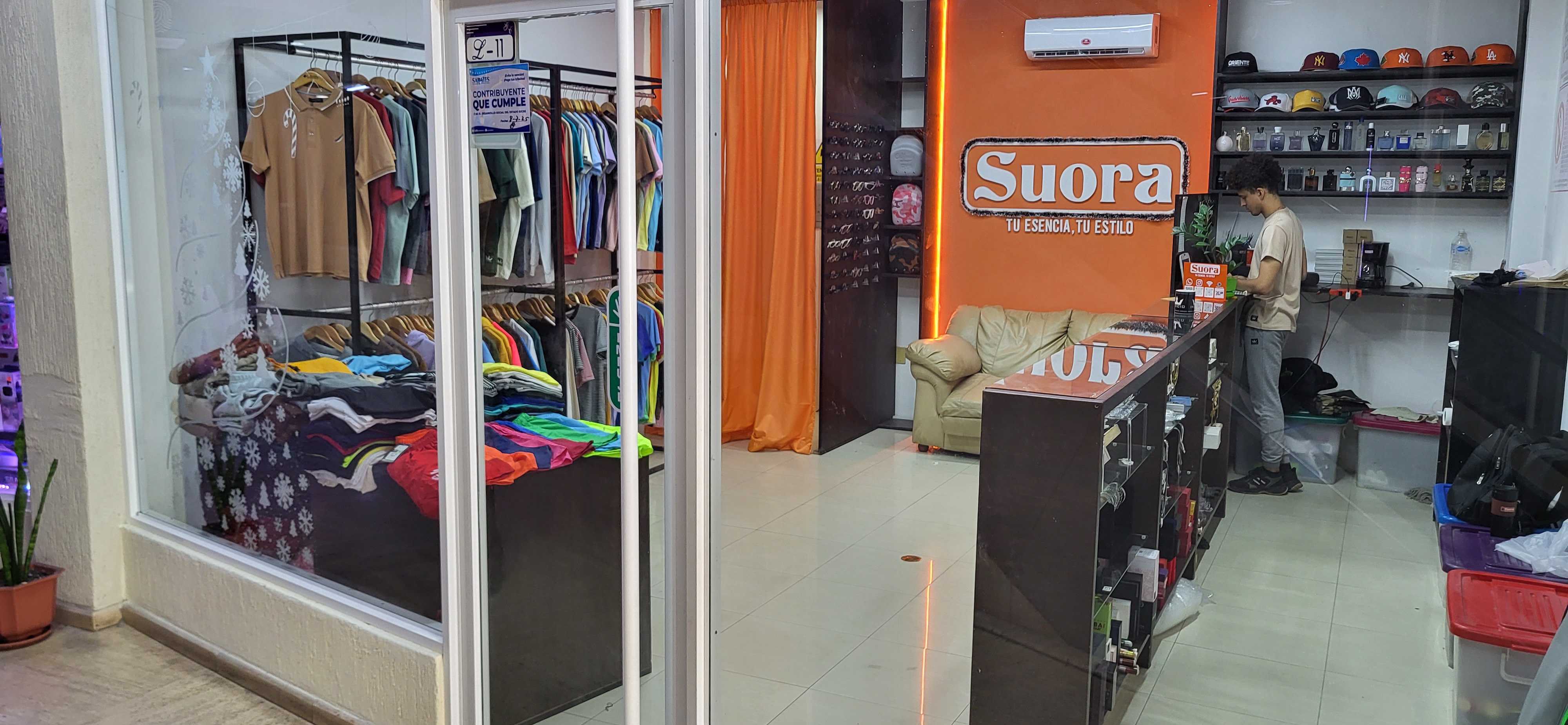 Interior de la tienda Suora - Vista 2